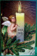 Cpa ANGES Féerie ASSIS Sur BRANCHE SAPIN NOEL POMMES PIN , ANGE ALLUMANT 1 BOUGIE , 1904 ,FAIRIES Angel Candle PINECONES - Anges