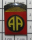 713c Pin's Pins / Beau Et Rare /  MILITARIA / BADGE AIRBORNE US ARMY ALL AMERICAN PARAS - Militaria