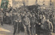 CPA 44 NANTES LA GREVE DES DOCKERS 1907 LES DOCKERS ATTENDENT L'HEURE DE LA SOUPE - Nantes