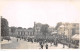 93 - N°63906 - STAINS - Personnes Se Promenant Dans La Rue - Carte Photo Souple Format 14x9 Cm - Stains