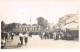 93 - N°63903 - STAINS - Rassemblement Dans La Rue - Carte Photo Souple Format 14x9 Cm - Stains