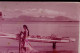 Photo Diapo Diapositive Slide Par TONIMALT TAHITI N°5 Baie De FAAA à MOOREA Femme Et Pirogue VOIR ZOOM - Diapositives