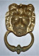 VINTAGE ANCIEN GROS HEUROIR DE PORTE  EN LAITON DECOR TETE DE LION ITALY TBE - Altri & Non Classificati