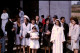 Photo Diapo Diapositive Slide à Situer COMMUNION Communiant Et Communiante En Famille En 1965 VOIR ZOOM - Diapositives (slides)