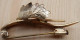 Broc-092 Broche Ancienne Métal Doré Représentant 2 Feuilles Ouvragées Mais Différentes - Broches