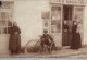 Le Sableau : Personnes Devant Une Boutique (carte Photo) - Chaille Les Marais