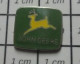 3619 Pin's Pins / Beau Et Rare : MARQUES / JOHN DEERE TRACTEURS CERF JAUNE - Trademarks