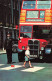 ROYAUME-UNI - Angleterre - London - Policeman On Point Duty - Carte Postale - Autres & Non Classés