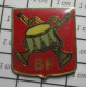 221 Pin's Pins / Rare Et De Belle Qualité !!! MUSIQUE / TAMBOUR ET TROMPETTE BF BATTERIE FANFARE ORCHESTRE G - Musique