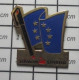 713c Pin's Pins / Beau Et Rare : MARQUES / STYLO SCHWAN STABILO SURLIGNEUR DRAPEAU EUROPEEN - Marcas Registradas