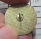 1618B Pin's Pins / Beau Et Rare /  MILITARIA / EMBLEME DES US MARINES AIGLE ANCRE DE MARINE ET GLOBE METAL JAUNE - Armee