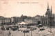 F 21528 ROUBAIX  La Grande Place  (animation Charrette, Fiacres, Tramway   Gloriette?, Cachet  OL  )  (59 ) - Roubaix
