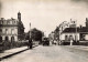 93 - ILE ST DENIS _S28150_ Entrée De L'Ile La Poste Et L'Hôtel De Ville - Autobus - COMBIER - CPSM 15x10 Cm - L'Ile Saint Denis