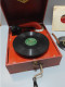 Delcampe - -GRAMOPHONE ORPHEE 1935 JOUET Pour ENFANTS Avec 7 Disques + Boite Aiguilles   E - Other & Unclassified