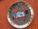 1952 HELSINKI OLYMPICS FINLAND SMALL TIN PLATE WITH COATS OF ARMS - Kleding, Souvenirs & Andere