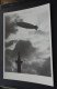 Airship Over Trafalgar Square, London, 1929 - Underwood Photo Archives, S. Francisco, Pomegranate Publications, Petaluma - Luchtschepen