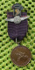 Medaile   :  Airborne Renkum Wandelpenning +2 , Pin.-  Original Foto  !!  Medallion  Dutch - Andere & Zonder Classificatie