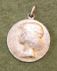 Médaille Belge Princesse Marie-José - Consultation Des Nourrissons  - Belgian Medal Médaillette Journée Devreese - Altri & Non Classificati