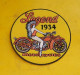 TISSU PATCH :   LEGEND 1934 MOTO CYCLES  , DIAMETRE 9 CM , BON ETAT VOIR PHOTOS . POUR TOUT RENSEIGNEMENT ME CONTACTER. - Escudos En Tela