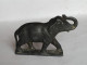 FIGURINE Marque Inconnue ELEPHANT EN METAL Sur Une Terrasse - Altri & Non Classificati