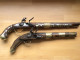 Delcampe - 2 Pistolets Silex Orientale - Armas De Colección