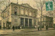 92 - Courbevoie - La Mairie Et Le Commissariat - Carte Gauffrée - Etat Léger Pli Visible - CPA - Voir Scans Recto-Verso - Courbevoie