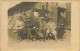 CARTE PHOTO NON IDENTIFIEE GROUPE DE SOLDATS DEVANT UN BARAQUEMENT PHOTO GUILLEMINOT PARIS - A Identifier