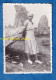 Photo Ancienne Snapshot - CARNAC - Portrait D'une Jeune Femme Prés De Menhir / Dolmen ? Pierre Druidique Bretagne - Places