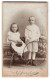 Fotografie Ad. Junghans, Magdeburg-Neustadt, Breite Weg 21, Portrait Kinderpaar In Hübscher Kleidung Mit Reifen  - Personas Anónimos