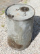 Delcampe - FRANCE 1940 - Grand Container Cylindrique à Poudre Ou Essence Ou Huile Français Daté 1933 SAU22SCH001 WWII - 1939-45