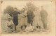 CARTE PHOTO NON IDENTIFIEE GROUPE DE SOLDATS A LA COOL DANS UN VERGER - A Identifier