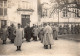 Flavigny Sur Ozerain Photographie Militaire 1918 Prieuré Le General Gerard Donne L'accolade Au Lieutenant D'artillerie - Autres & Non Classés