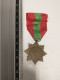 MEDAILLE MILITAIRE DECORATION FRANCE FAMILLES FRANCAISES PATRIE RECONNAISSANTE - Autres & Non Classés