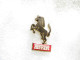 PIN'S  LOGO  FERRARI   Dorure Ternie - Ferrari