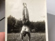 Photo Snapshot 1920 Cannes   Portrait Bel Homme Gymnaste Gymnastique Homme Qui Fait L’arbre Droit En équilibre - Personnes Anonymes