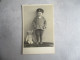 CARTE PHOTO ENFANT EN PLEURS AVEC SON NOUNOURS OURS - Autres & Non Classés