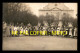 68 - NEUF-BRISACH - POILUS ET ALSACIENNES SUR LA PLACE D'ARMES DEVANT L'EGLISE - CARTE PHOTO ORIGINALE - Neuf Brisach