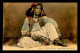 SCENES ET TYPES - JEUNE FEMME ARABE - CARTE COLORISEE - EDITEUR E.S. - VOIR ETAT - Scenes