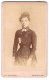 Photo H. J. Whitlock, Birmingham, 11. New Street, Junge Dame Im Taillierten Kleid Mit Weisser Schleife Am Kragen  - Personnes Anonymes