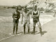 1940s MAN MEN BOYS BOY BEACH NAZARE PRAIA PORTUGAL ORIGINAL AMATEUR PHOTO FOTO NS961 GAY INTEREST - Persone Anonimi