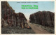 R435667 Giants Gateway. Giants Causeway. Gordon. 1951 - Welt