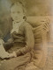 Photo CDV Charles Collis à London  Fillette Assise Tenant Un Livre  CA 1880 - L430 - Ancianas (antes De 1900)