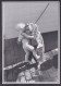 Photographe  Bert HOUWELING -1970-- Fillette Enlaçant Son Poupon (baigneur , Poupée) ---peu Courante - Andere & Zonder Classificatie