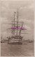 Royal Navy Postcard - H.M.S.Victory In Portsmouth Harbour  DZ156 - Guerre