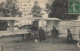 L AEROPLANE FARMAN AU CAMP DE CHALON RENTREE AU HANGAR CPA BON ETAT - ....-1914: Précurseurs