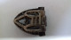 B17 /  BROCHE METAL AVEC BRILLANT EST FERLOIR A PINCE NOMBREUX POINCON GERMANY ARGENT JE PENSE - Brochen