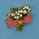 1 PIN'S //  ** LE MUGUET / PORTE-BONHEUR / 1er MAI ** . (Marvin) - Profumi