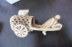 Delcampe - Figurine Ancienne Tortue Tirant Chariot En Os Sculpé Ciselé Indochine Vietnam - Aziatische Kunst