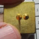 1618A Pin's Pins / Beau Et Rare / MARQUES / PILES ELECTRIQUES DURACELL SANS MERCURE - Trademarks