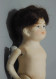 Delcampe - -POUPEE MIGNONETTE PORCELAINE/BISCUIT YEUX PEINTS BLEUS VITRINE Jus De Grenier    E - Dolls